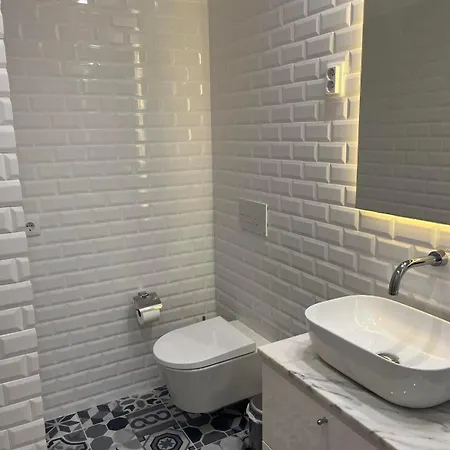 Apartament Adelaide *